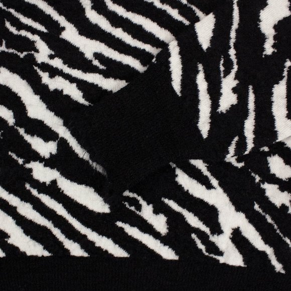 UNRAVEL PROJECT Black/White Wool Zebra Print Sweater Size S $840 - Picture 3 of 5